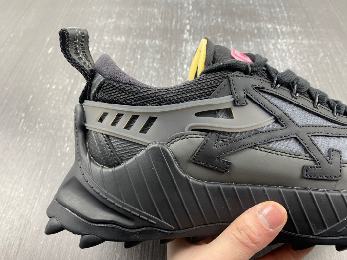 OFF-WHITE Odsy-1000