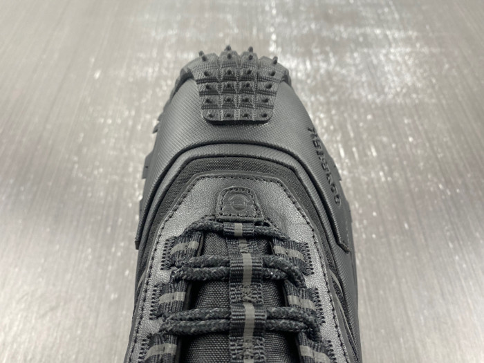 Moncler Trailgrip GTX Black